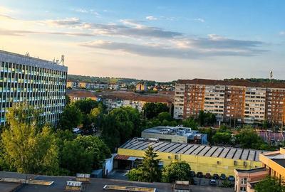 Apartament cu 3 camere în Dacia