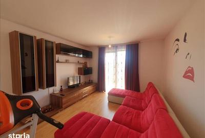 Apartament cu 2 camere decomandat în Tractorul
