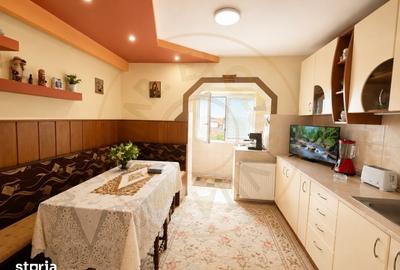 Apartament cu 2 camere decomandat în Micro 17