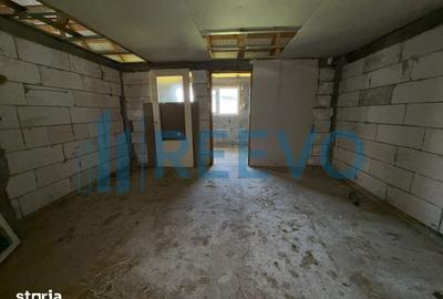 Casă cu 3 camere cu Teren 1800 Mp în Dămienești - 18