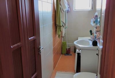 Apartament cu 3 camere decomandat, mobilat în Km 4 - 2