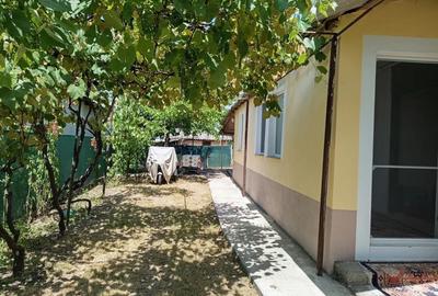 Casă cu 3 camere în Rocna - 8