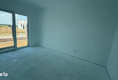 Casă cu 4 camere cu Teren 526 Mp în Central