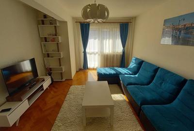 Apartament cu 3 camere decomandat în Ștrand