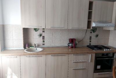 Apartament cu 2 camere semidecomandat în Răcădău - 1