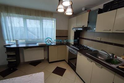 Casă individuală cu 6 camere cu Teren 80 Mp în Central - 3