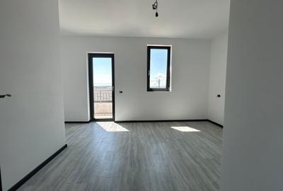 Duplex cu 4 camere cu Canalizare în Popas Păcurari - 5