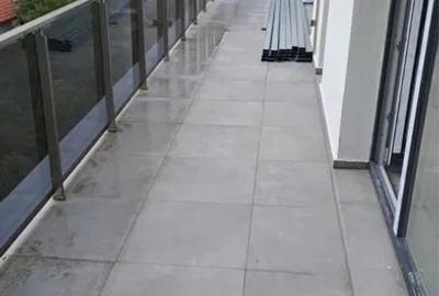 Apartament cu 2 camere decomandat, mobilat în Bulgaria