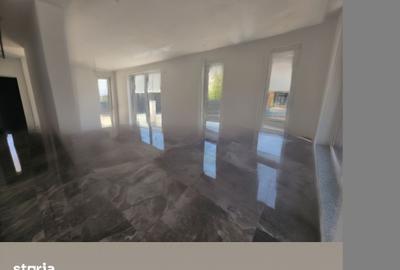 Casă cu 4 camere cu Teren 330 Mp în Tunari