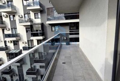 Apartament cu 3 camere decomandat în Drumul Taberei