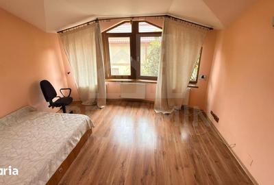 Casă cu 6 camere cu Teren 464 Mp în Cârcea - 1