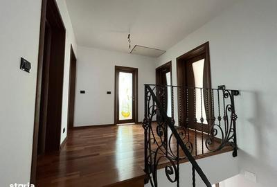 Casă cu 4 camere în Central - 4