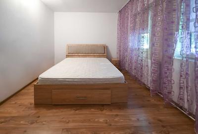 Apartament cu 2 camere semidecomandat în Rovine