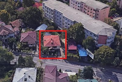 Casă cu 3 camere cu Teren 451 Mp în Central