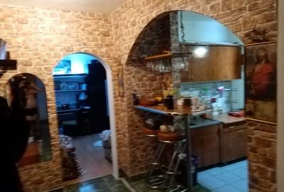 Apartament cu 3 camere decomandat în Central - 1