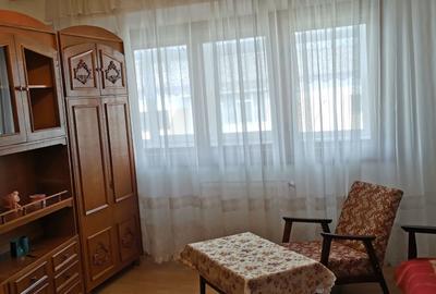 Apartament cu 3 camere decomandat în Central - 3