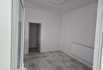 Spațiu comercial, de 86 mp, în Central - 8
