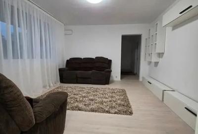 Apartament cu 3 camere semidecomandat în Colentina