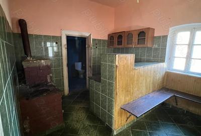 Casă cu 4 camere cu Teren 766 Mp în Geoagiu - 8