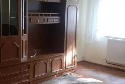 Apartament cu 2 camere decomandat în Tolstoi