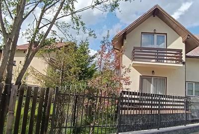 Casă cu Teren 300 Mp în Central