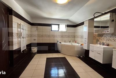 Casă cu 4 camere semidecomandat cu Teren 783 Mp în Cârcea