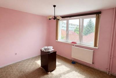 Apartament cu 2 camere în Grigorescu