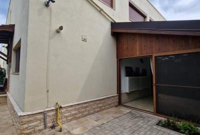 Duplex cu 4 camere cu Canalizare în 1 Decembrie - 4