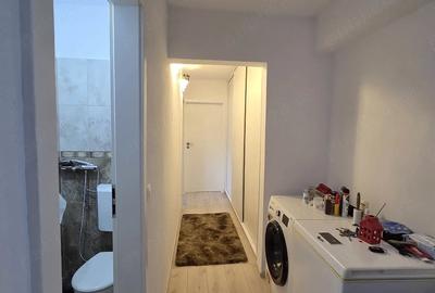 Apartament cu 3 camere decomandat în Ostroveni