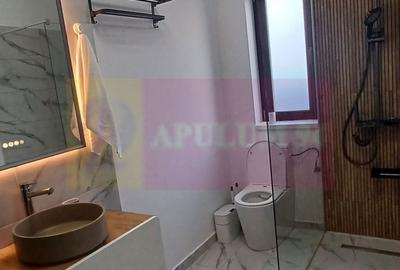 Casă cu 3 camere cu Teren 450 Mp în Săbăreni