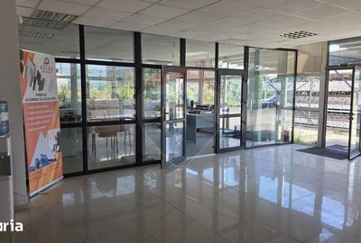 Spațiu comercial, de 1,080 mp, în Central