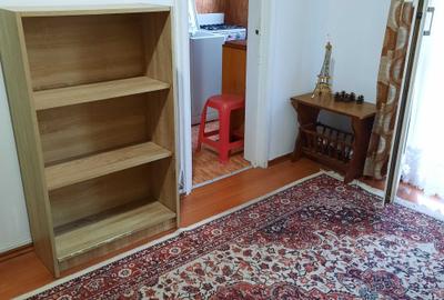 Garsonieră semidecomandată în Decebal