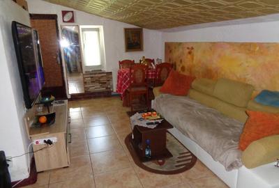 Casă cu Teren 968 Mp în Valea Călugărească - 1