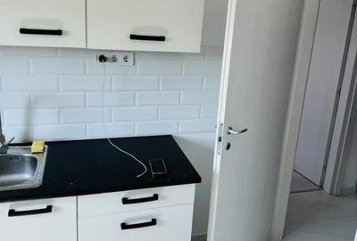 Garsonieră decomandată, mobilată în Bucium - 5