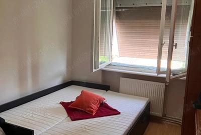 Apartament cu 4 camere decomandat, mobilat în Central