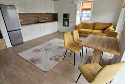 Apartament cu 3 camere decomandat în Central - 1