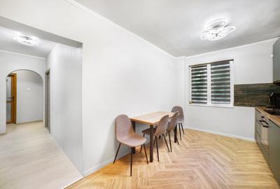 Apartament cu 3 camere decomandat, mobilat în Vatra Luminoasă