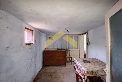 Casă individuală cu 4 camere cu Canalizare în Periferie - 9