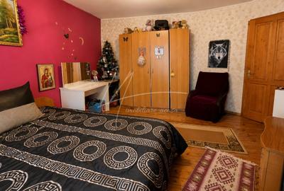 Casă individuală cu 7 camere cu Canalizare în Pieptănari - 36
