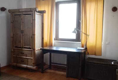 Apartament cu 3 camere semidecomandat în Central - 5