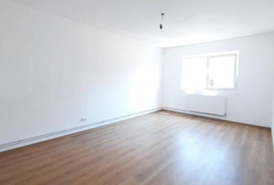 Apartament cu 2 camere decomandat în Vasile Aaron - 1