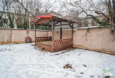 Casă cu 14 camere cu Teren 1268 Mp în Central - 17
