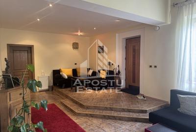 Casă individuală cu 7 camere cu Canalizare în Ghiroda - 1