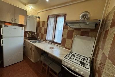 Garsonieră decomandată în Central