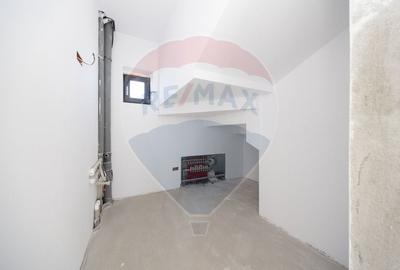 Casă cu 7 camere cu Teren 491 Mp în Exterior Nord - 22