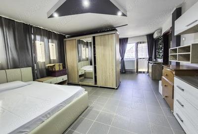 Casă cu 6 camere cu Canalizare în Geamăna - 1