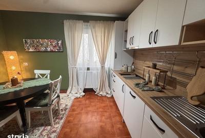 Apartament cu 3 camere decomandat în Exterior Vest - 2