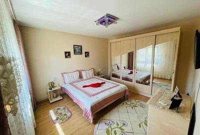 Casă individuală cu 8 camere cu Canalizare în Agigea - 5