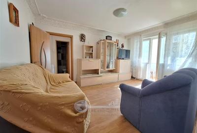 Apartament cu 3 camere semidecomandat, mobilat în Păcurari - 1