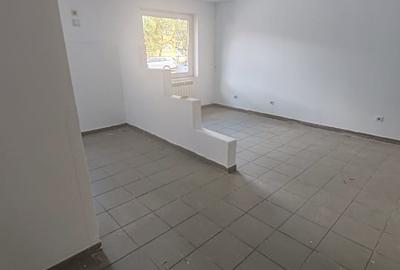 Spațiu comercial, de 100 mp, în Central